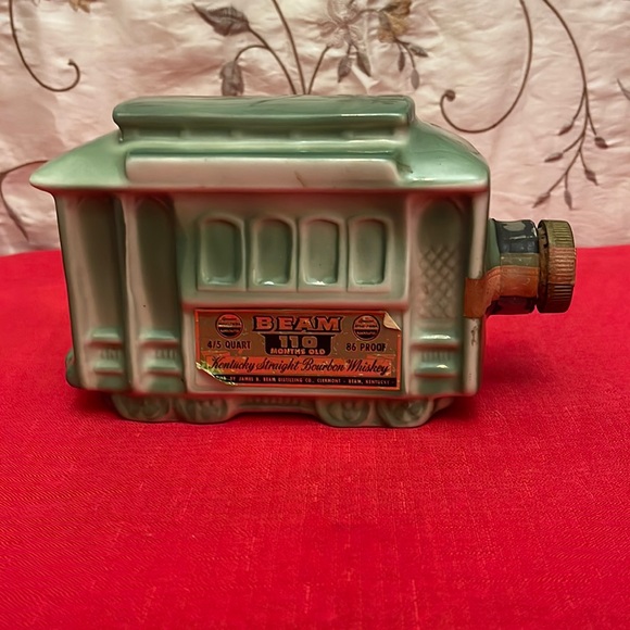 Jim Beam ( EMPTY) Decanter - Picture 2 of 7